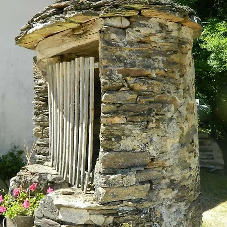 Domaine Du Mas Coutant Bed & Breakfast