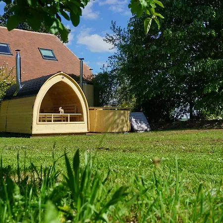Bed & Breakfast Domaine Du Mas Coutant Sarlande